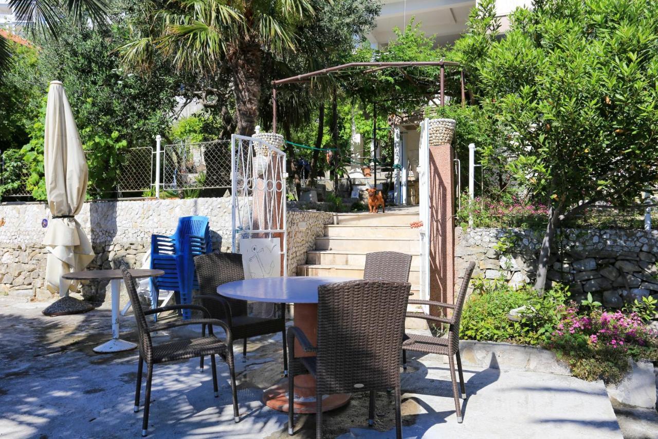 Apartments By The Sea Stanici, Omis - 1031 Tice エクステリア 写真