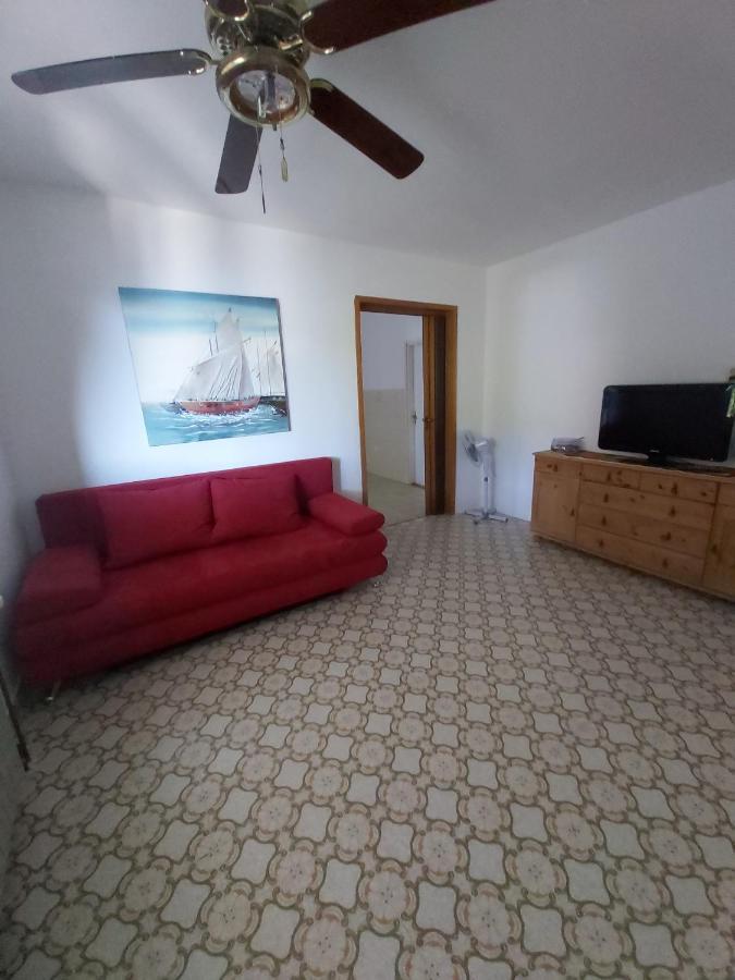 Apartments By The Sea Stanici, Omis - 1031 Tice エクステリア 写真