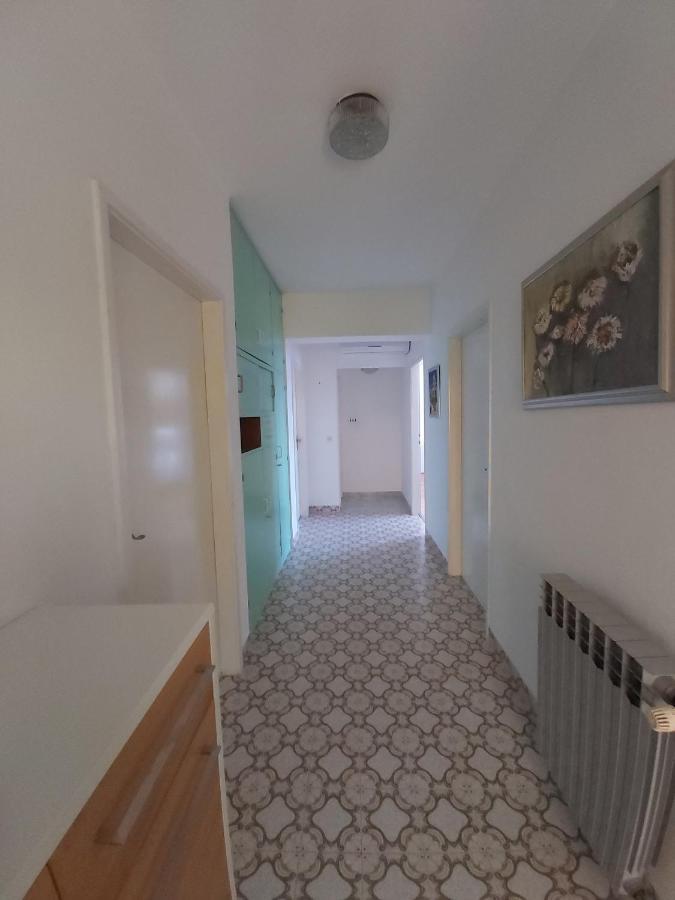Apartments By The Sea Stanici, Omis - 1031 Tice エクステリア 写真